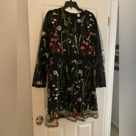 Amazon | Dresses | Black Dress With Flower Embroidered And Sheer Overlay Amazon Brand Size 2 | Poshmark Amazon | Dresses | Black Dress With Flower Embroidered And Sheer Overlay Amazon Brand Size 2 | Poshmark